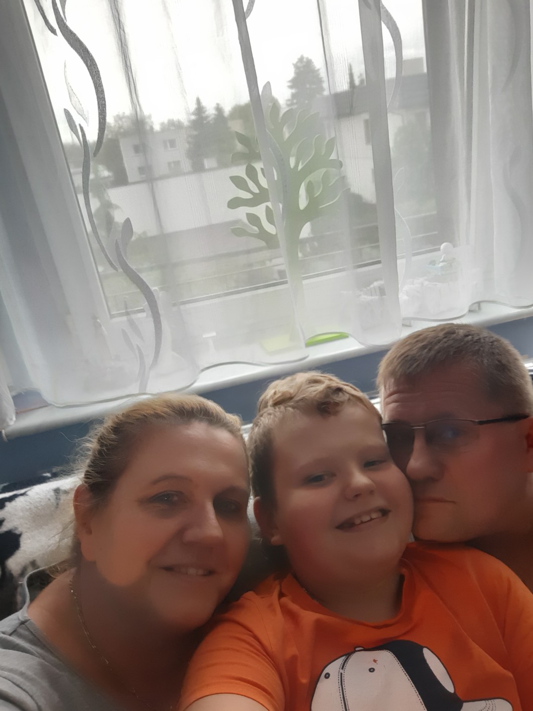 Szczęście dla mnie to szczęśliwa i kochająca się rodzina.